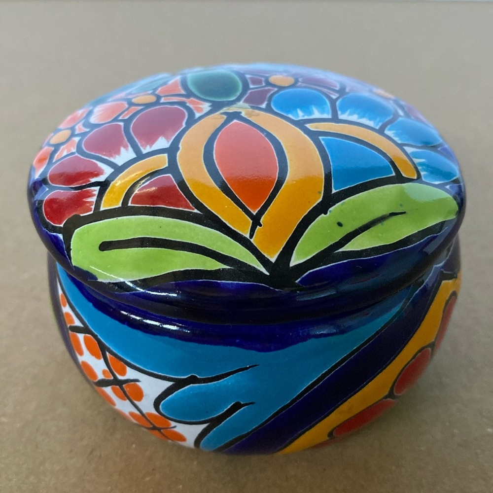Ceramic Made in Mexico Souvenir hand painted trinket bowl container with lid